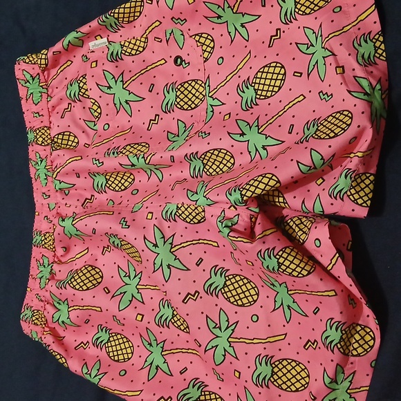 Pink Hawaiian Pineapple swim shorts - Picture 2 of 3